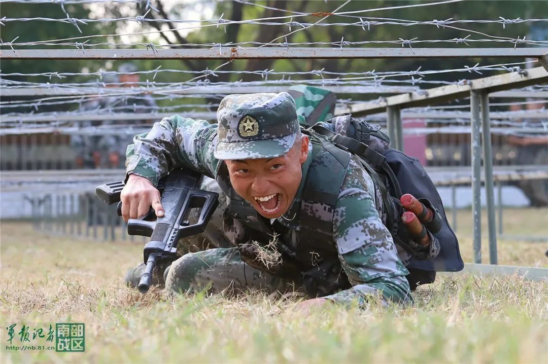 陆军新兵入伍近三个月了,让我们来到南部战区陆军某训练