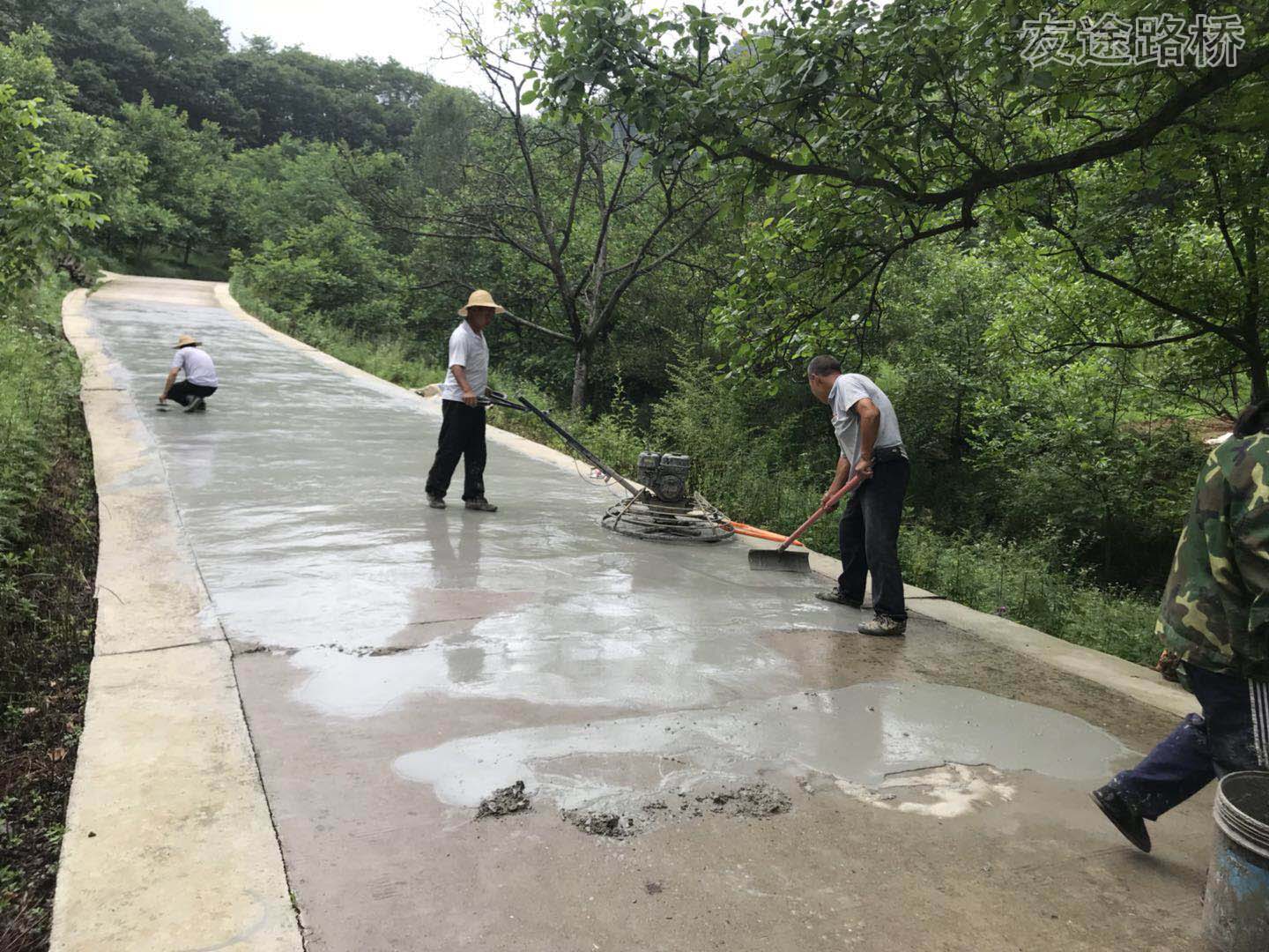 延安:水泥混凝土路面养护和维修