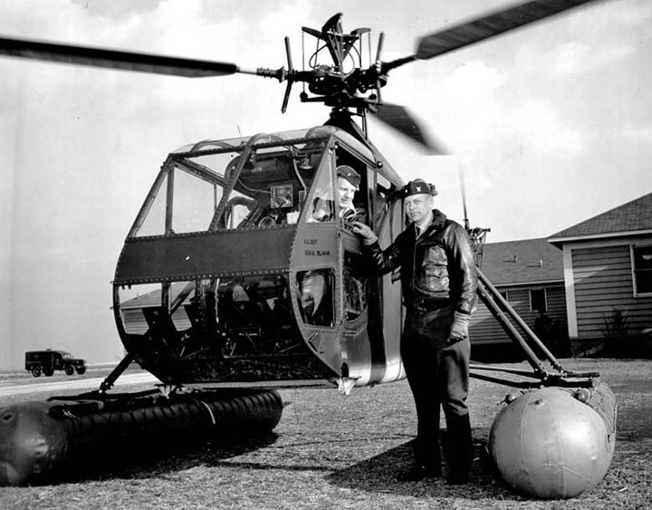 不仅仅是直升机作战试验——二战中的西科斯基r-4 直升机