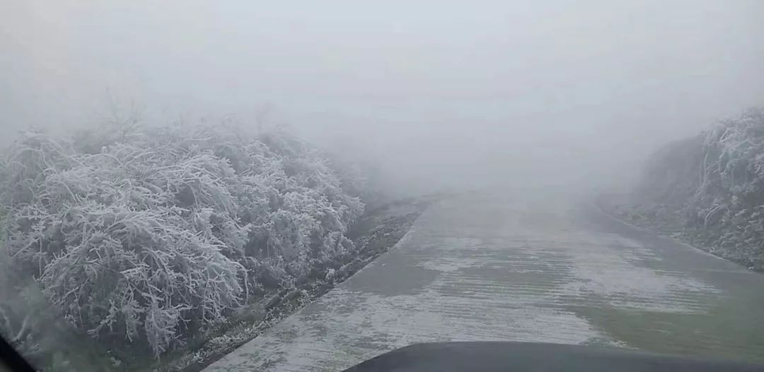 都匀网友@lee 拍摄 螺蛳壳雪景.