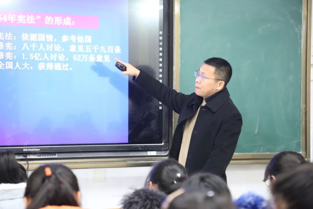 黄桥中学举行教学开放研讨暨素质教育展示活动_泰兴市