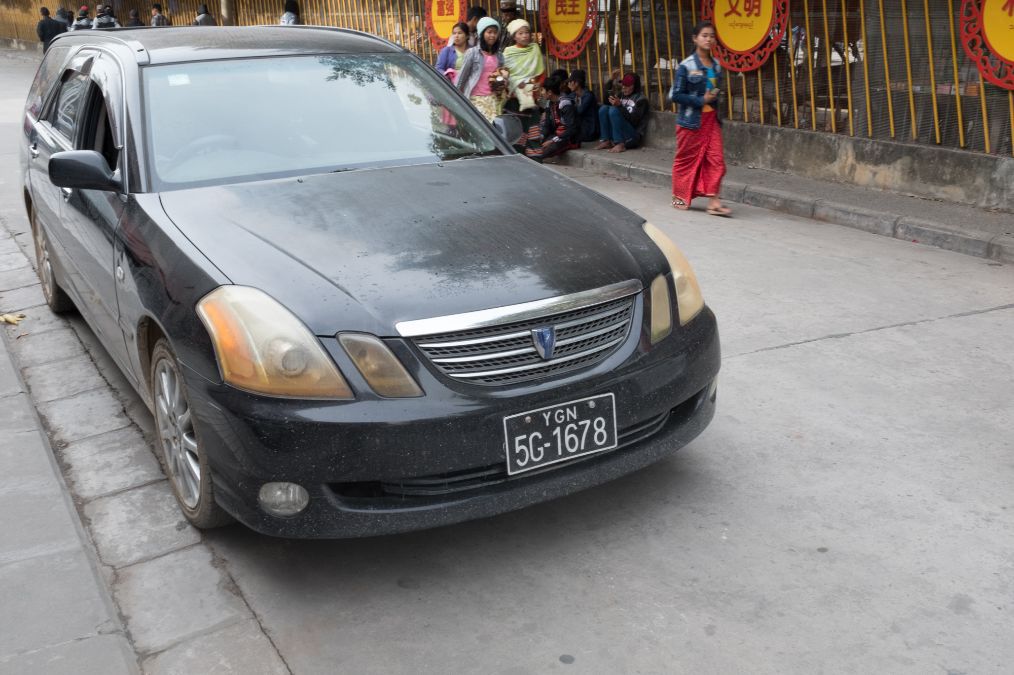 中緬交界的雲南瑞麗，緬甸人開著汽車來中國，幾乎全是同一個品牌 旅行 第11張