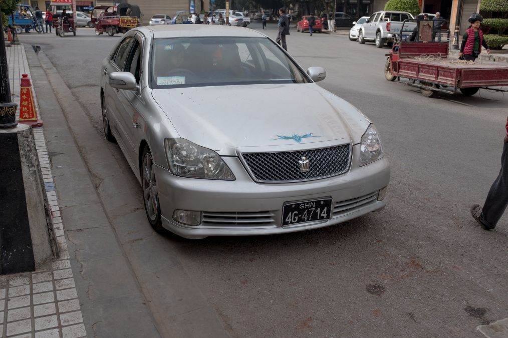 中緬交界的雲南瑞麗，緬甸人開著汽車來中國，幾乎全是同一個品牌 旅行 第9張