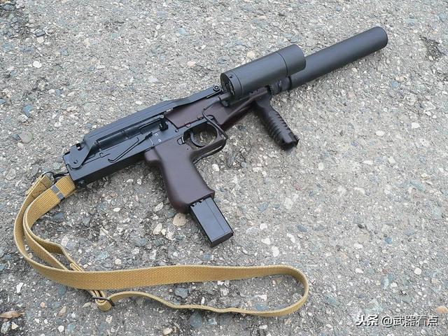 军事丨俄sr-2冲锋枪,可在70米有效穿透4毫米厚的防弹钢板!