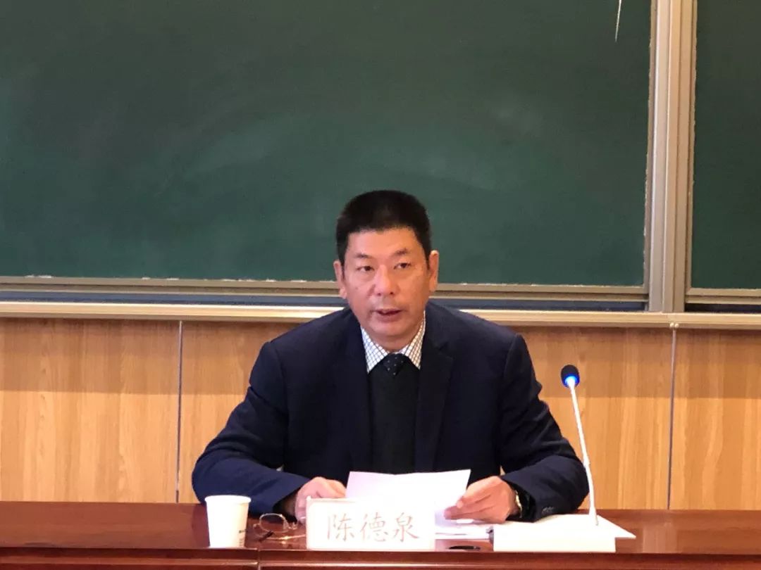 浙江经贸职业技术学院院长陈德泉在欢迎辞中表示,学院是浙江省供销社