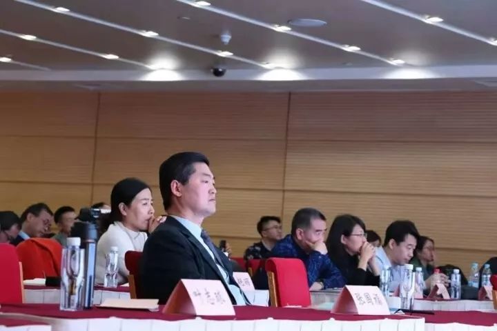 并与复旦大学附属妇产科医院介入放射科主任张国福教授,上海交通大学