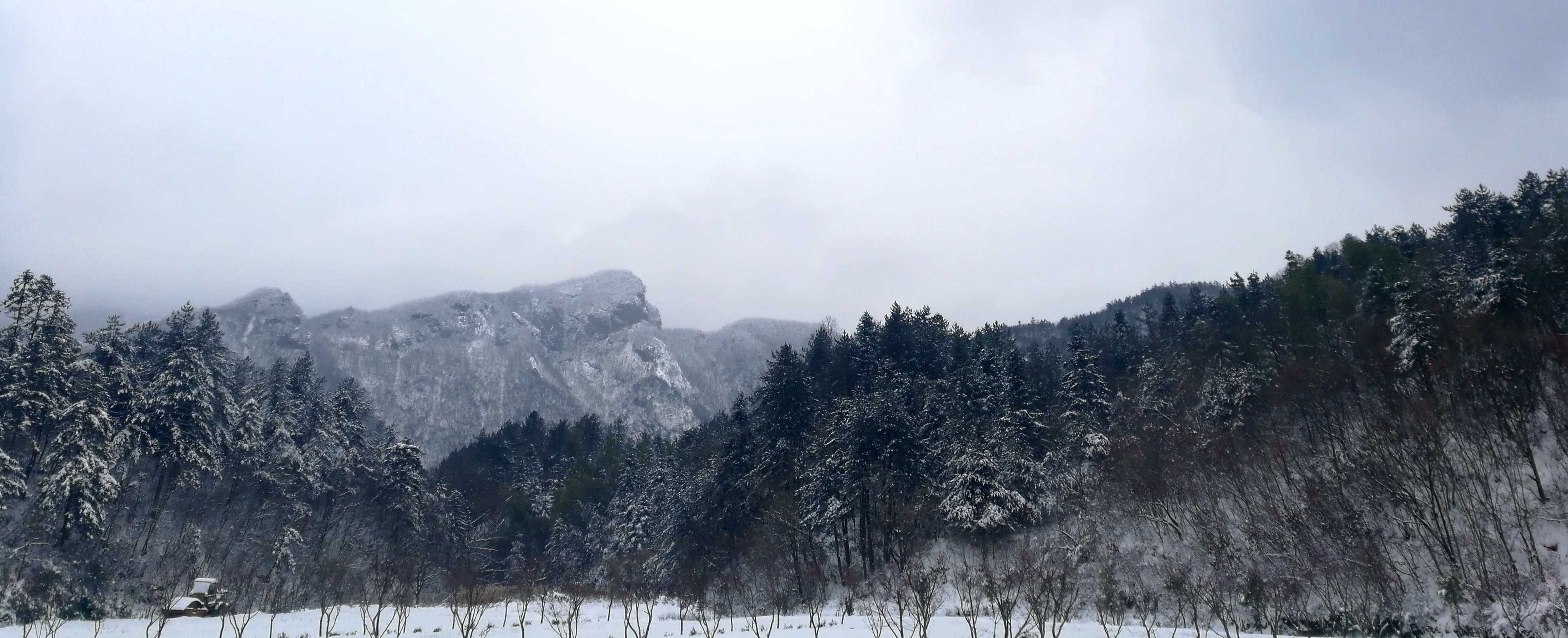 安徽下雪了,最美的雪在这里_大别山