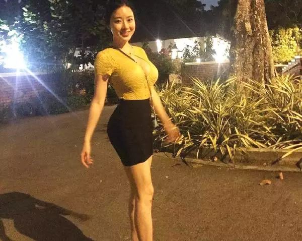 因刘强东事件走红的蒋娉婷有多美