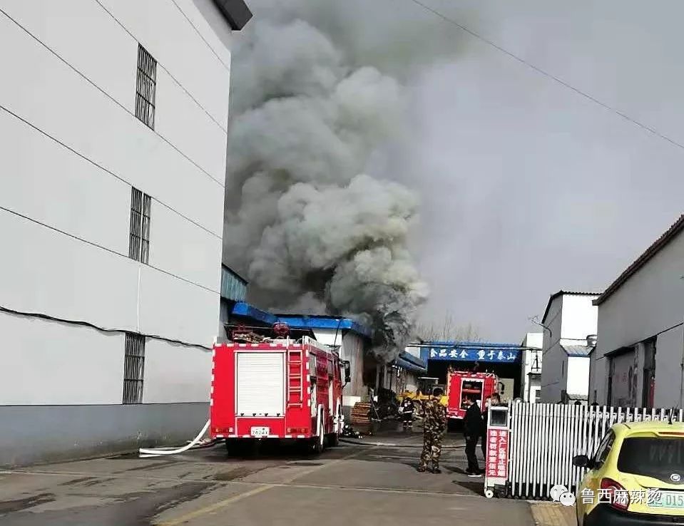 昨天上午,莘县鸿图街一食品厂仓库发生火灾,未造成人员伤亡.