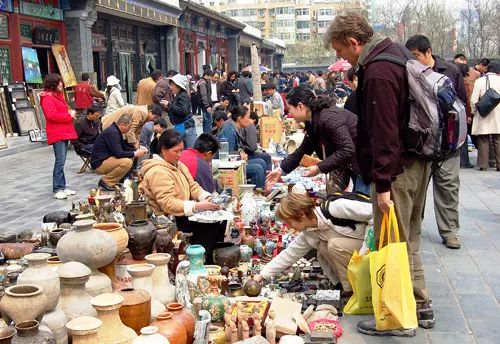 这些也许是北京最后的旧货市场了！