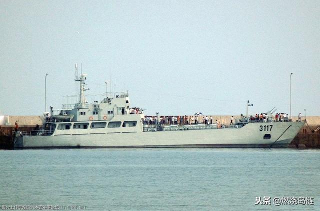 山河壮丽中国两栖舰艇家族074型玉海级小型登陆舰