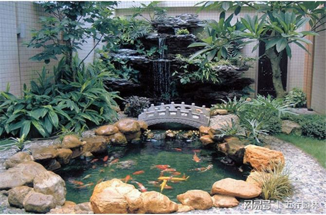 广州假山鱼池设计教你阳台装个鱼池