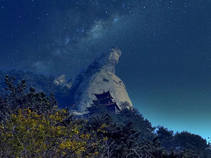 2017年版本的《孤独星球》只知道龟峰山,不知道麻城,可见龟峰山是