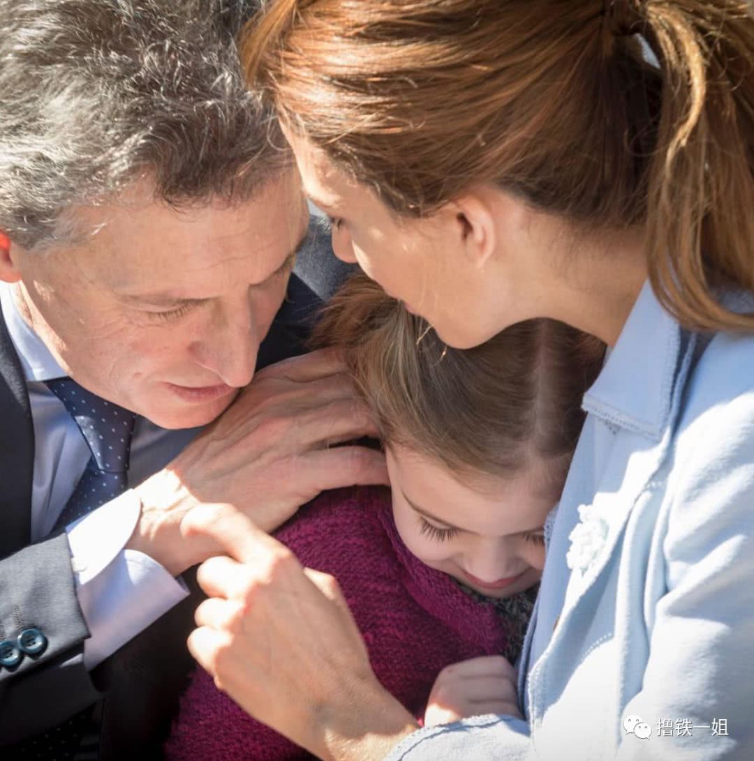 35歲帶娃離異的單親媽媽，在健身房遇真愛，對方還是阿根廷總統！ 新聞 第29張