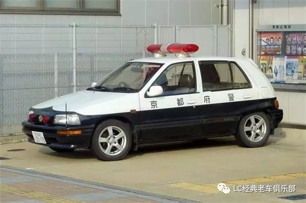 在日本警察都开什么牌子的警车