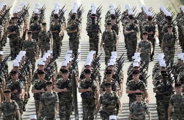 法国这支军队，很多成员来自中国的雇佣兵，战斗力爆表