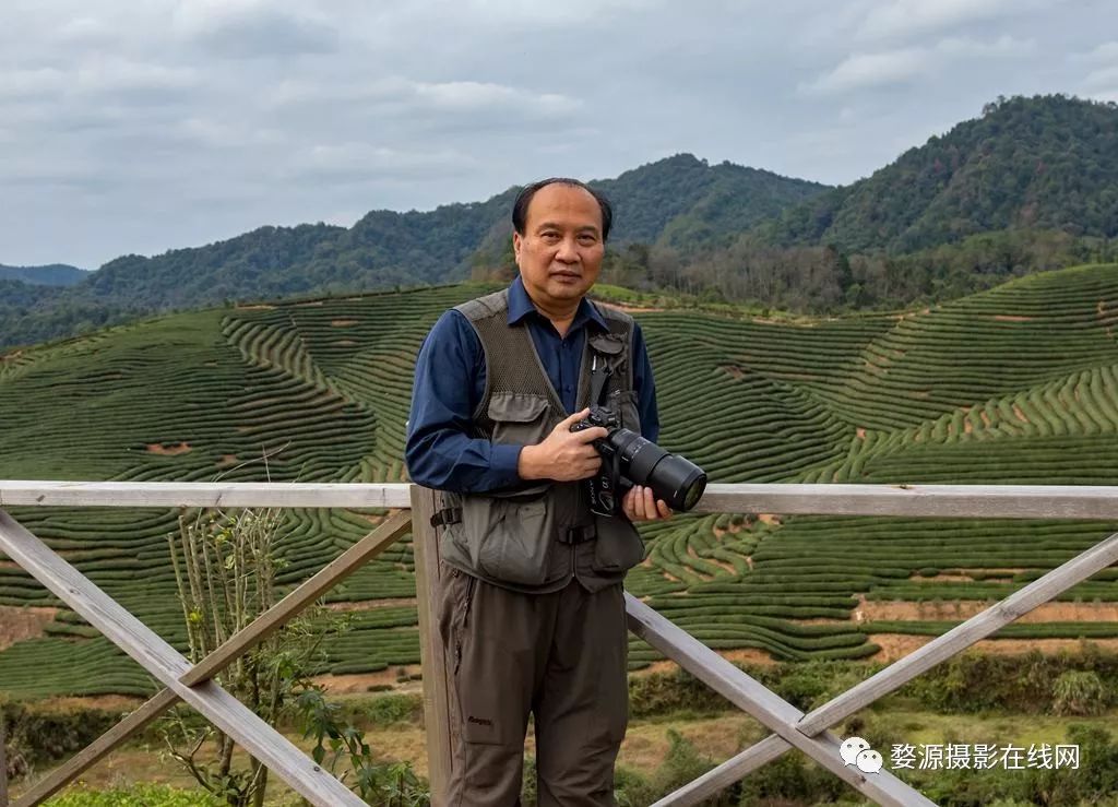 节"开幕仪式的国家省市摄影领导的接待工作,第一次看到陈中老师的介绍