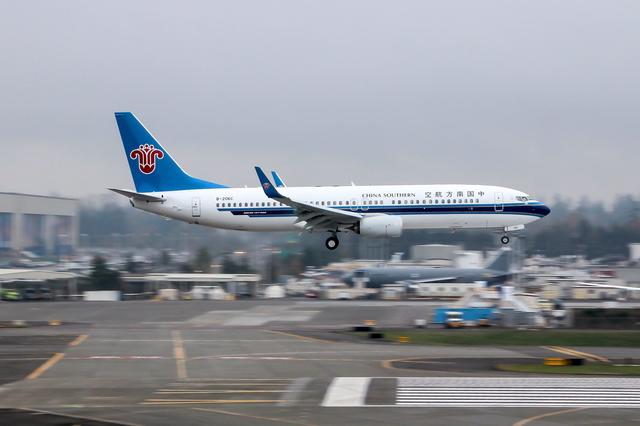 11月17日南航引进一架波音737-800型客机