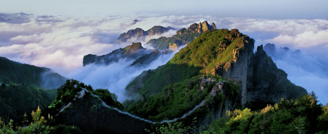 《辉县轿顶山》 夏清成摄