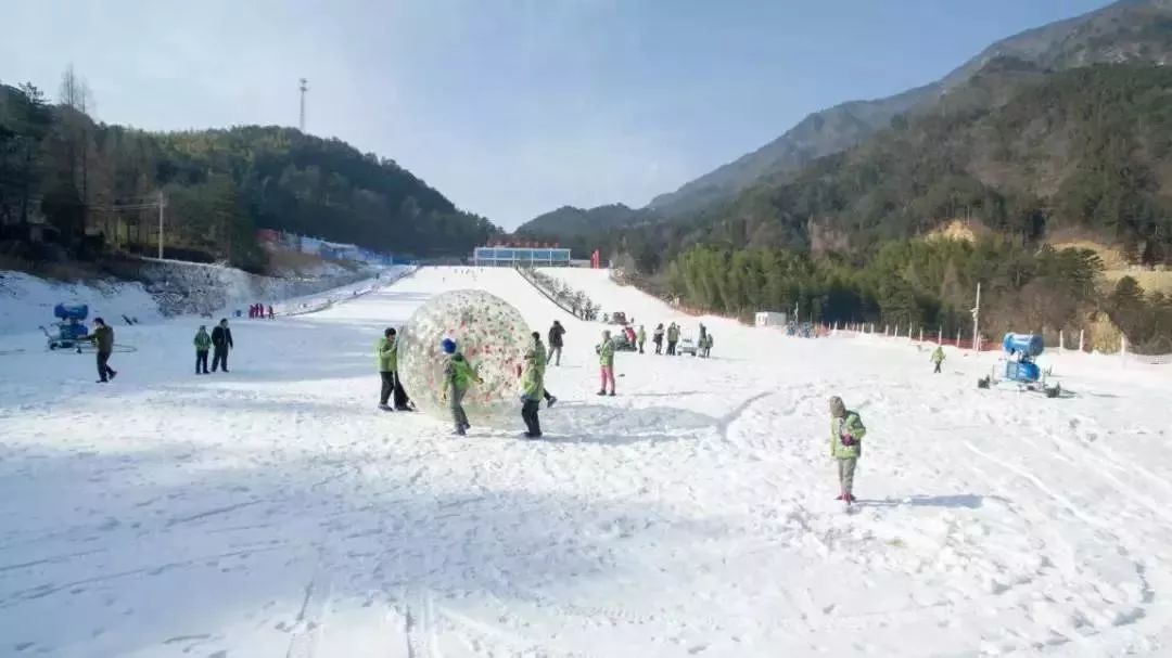 桃花冲滑雪泡汤的爽快2滑雪享乐61 自驾:黄冈市·英山县·吴家山