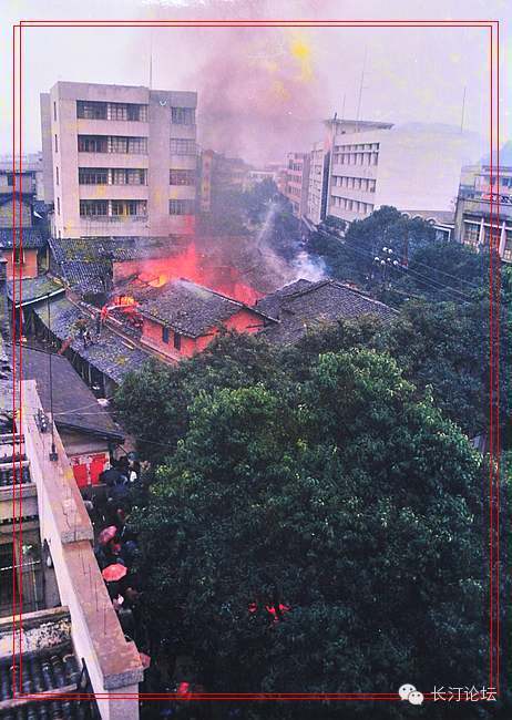 扩城修路"北环路"开始建设▲长汀县火柴厂▲汽车八