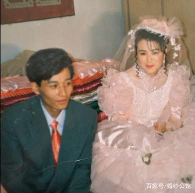 90年代婚纱