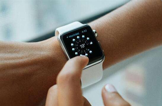 三道天堑下，国产智能手表何时反超Apple Watch？-锋巢网