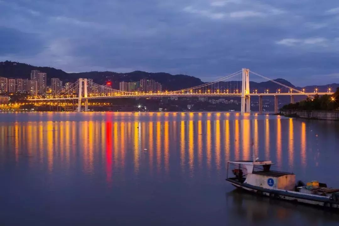 今冬起万州开启璀璨夜景天天刷屏模式