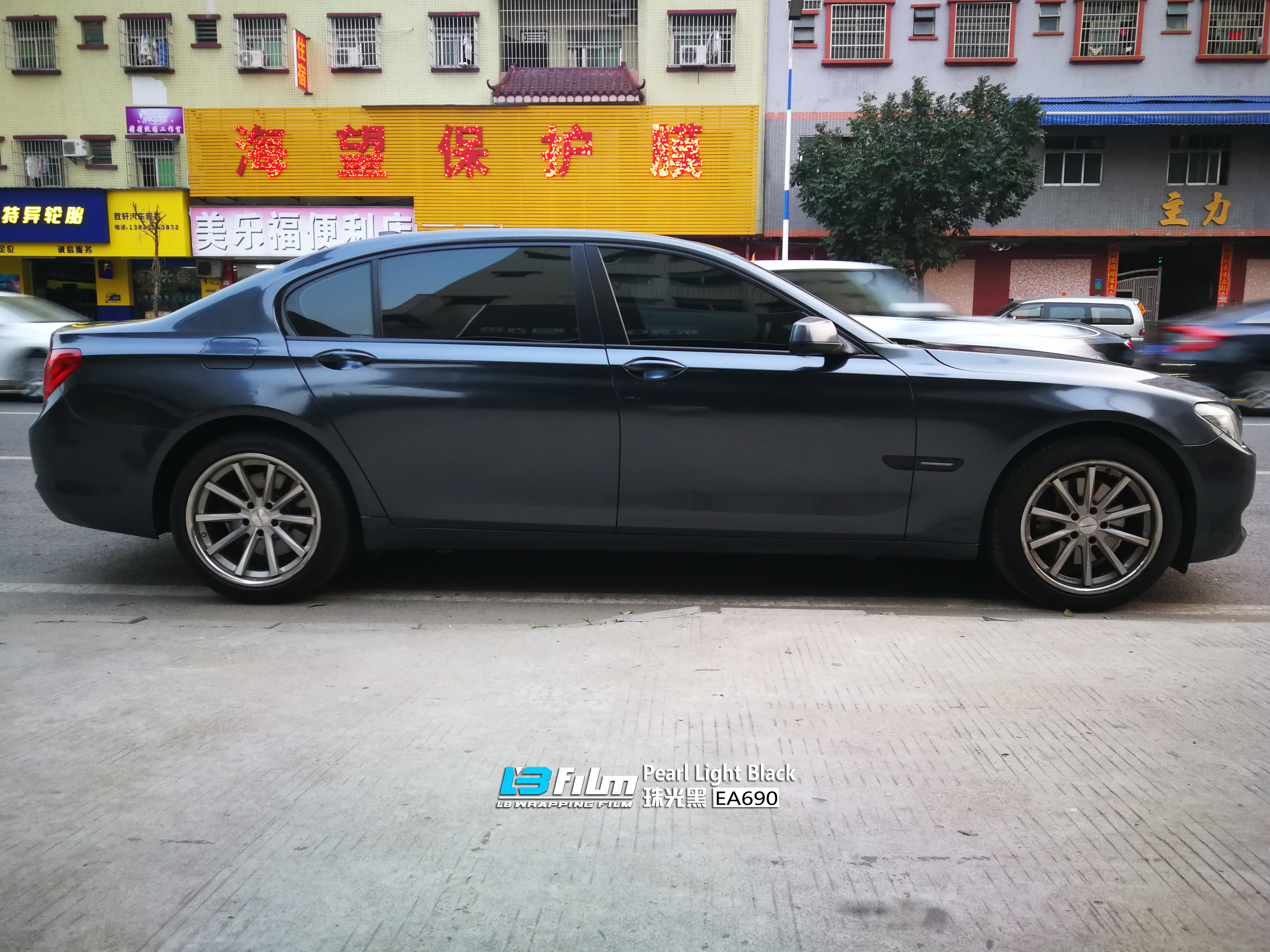 黑色"珍珠",lb改色膜珠光黑bmw.7系全车改色