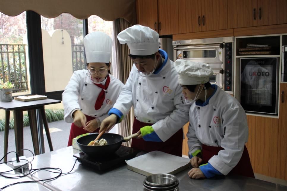 好生活导向的培智学校职业教育运作新模式凯时ag旗舰厅登录【教育新闻】探索美(图5)