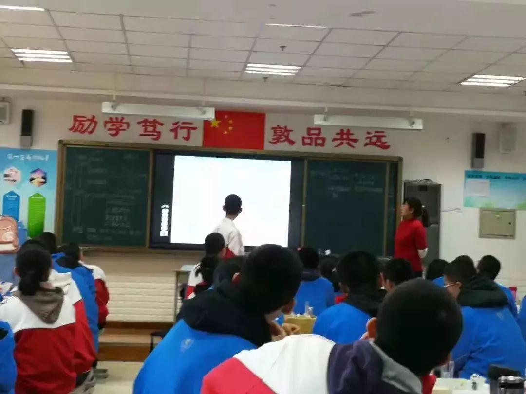 校际交流东联现代中学教师赴呼市一中参加校际交流活动