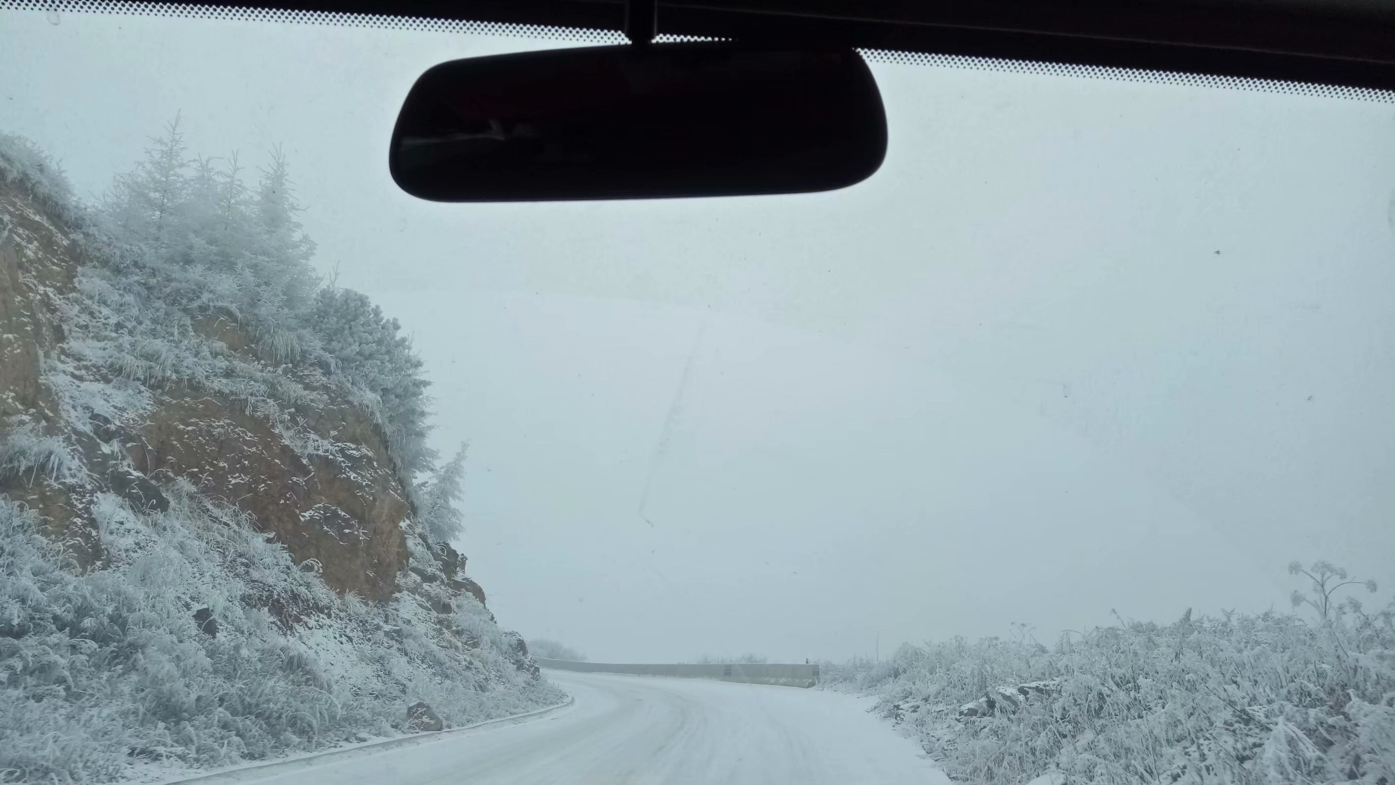 【美景分享】高山猫-从马街到马营沿途随拍的雪景照片