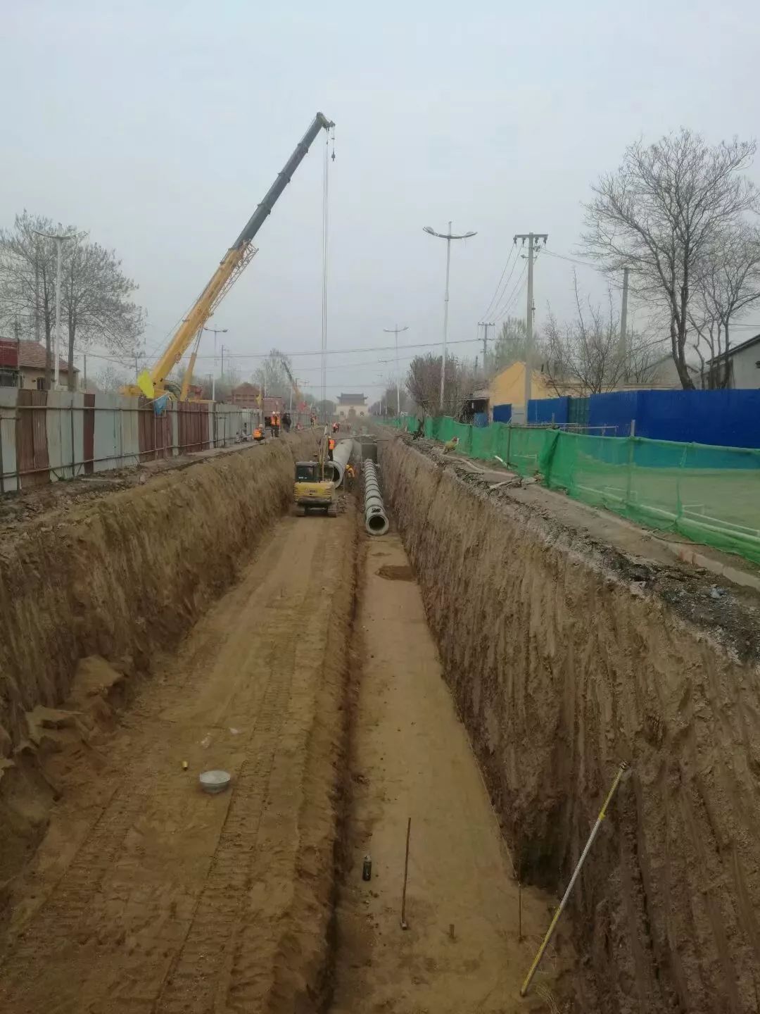 战备路雨污水管道安装及砂基施工