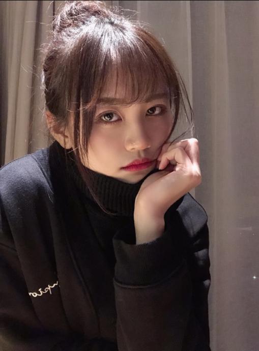 snh48张昕在酒店的自拍美照爆出网友95后也很有女人味