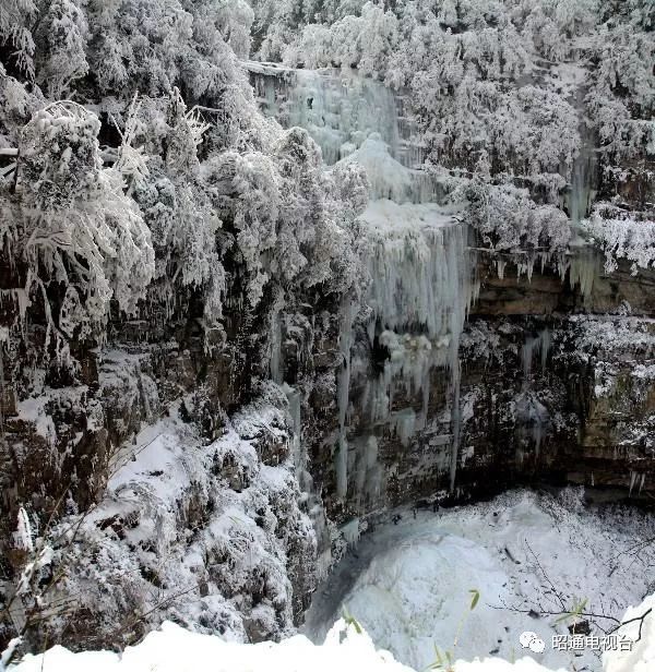 昭通小草坝雪景美艳四方