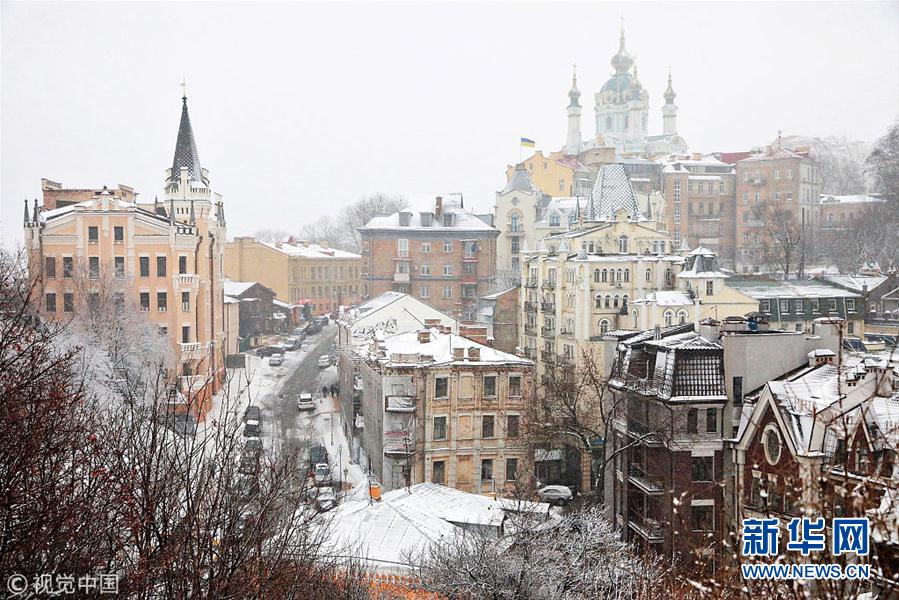 乌克兰基辅迎来降雪_首都