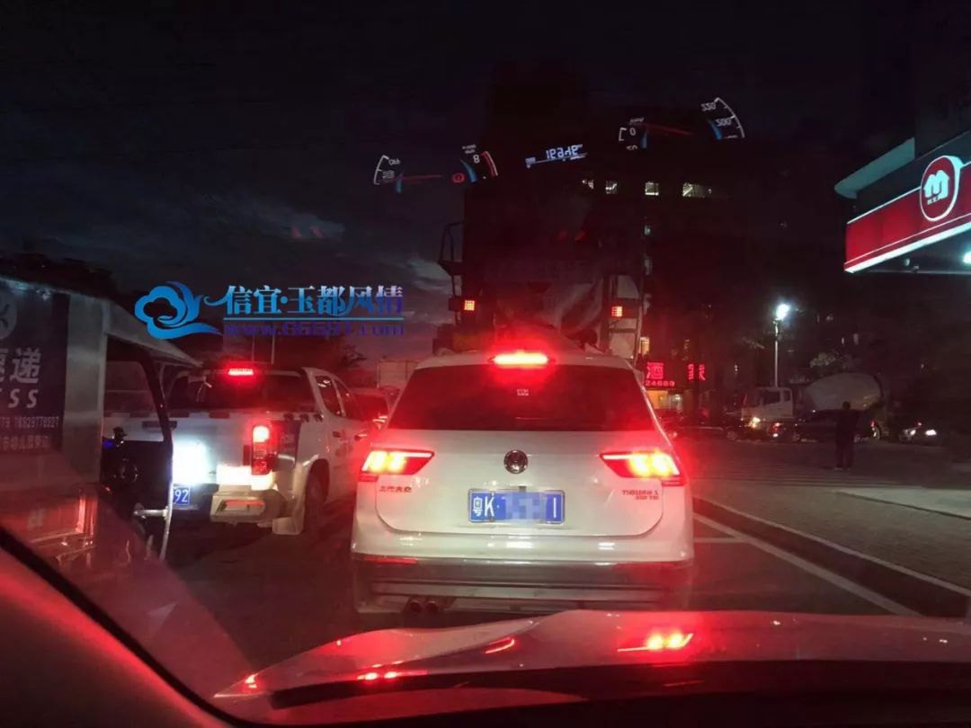 信宜这路段经常超级塞车?这是为什么?