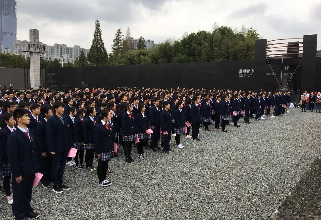 上海市立达中学勿忘初心为纪念"一二·九"学生爱国运动83周年,松江区