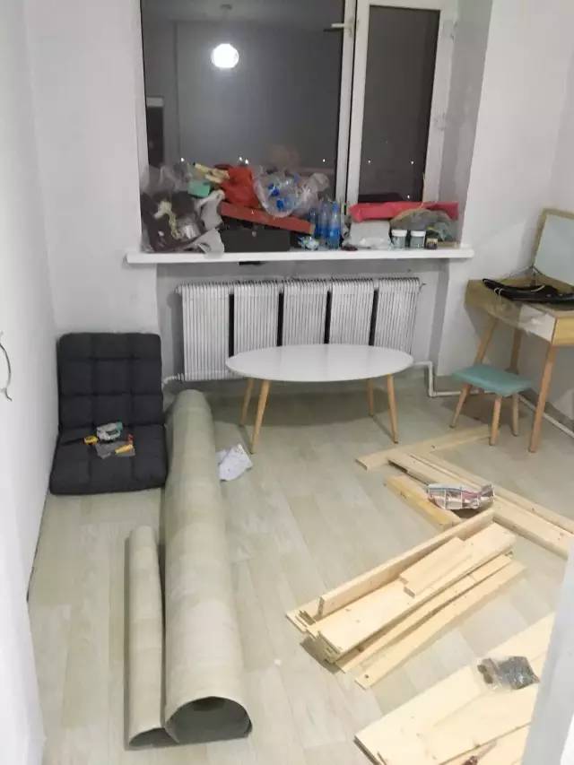 这是我组装的家具,木板组起来才是床