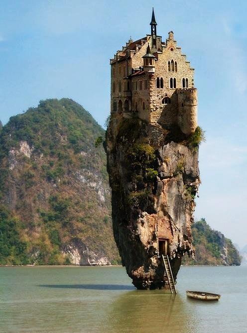 世界上10大悬崖上的奇观建筑