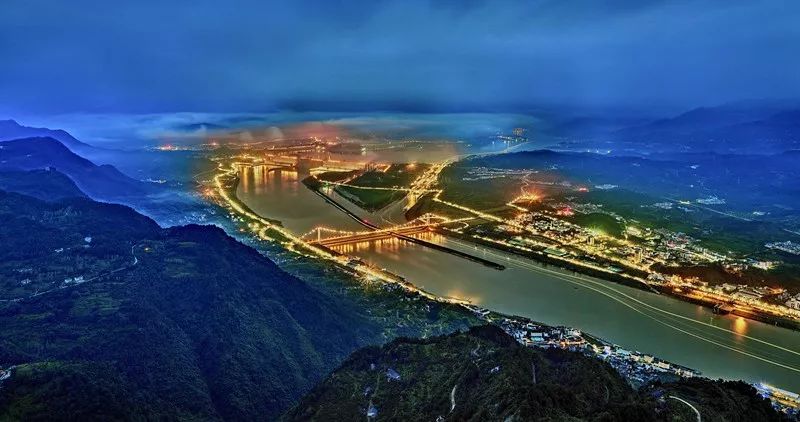 《三峡大坝全景》 马宁 摄(湖北—宜昌—三峡)