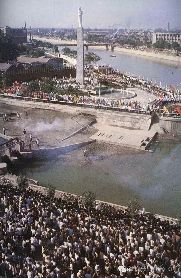 天津市三岔河口,天津人民迎来了期盼已久的滦河水