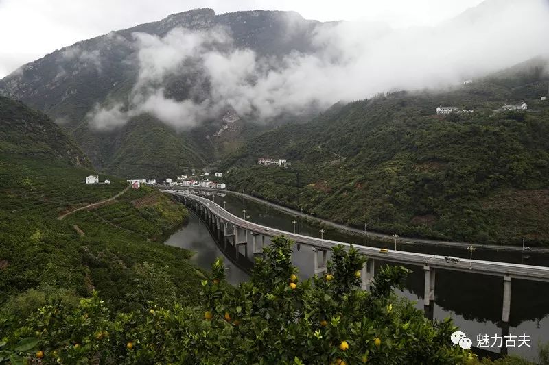 站建设现场兴山县昭君广场兴山县县城一角移民搬迁后古夫镇全景近年来