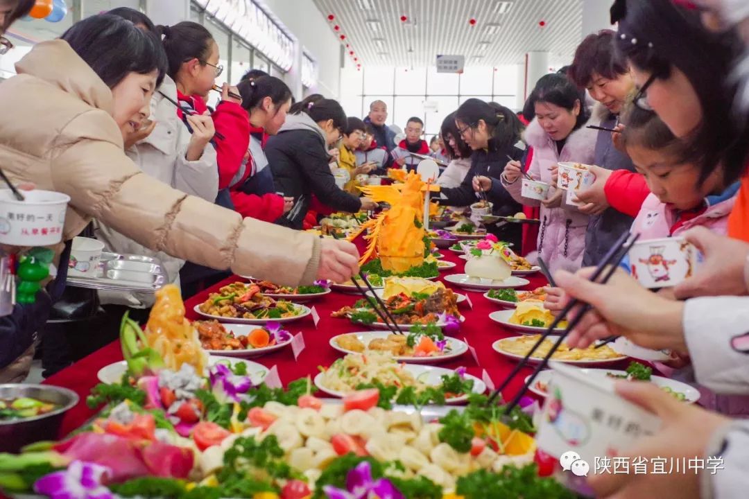 【组图】味蕾盛宴荟萃 嗨翻宜中校园——记宜川中学第五届校园美食节