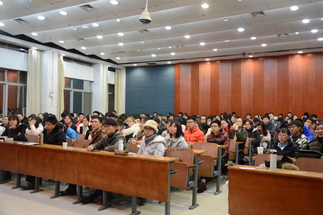 许建平,上海交通大学人文学院长聘教授(二级,博士生导师.