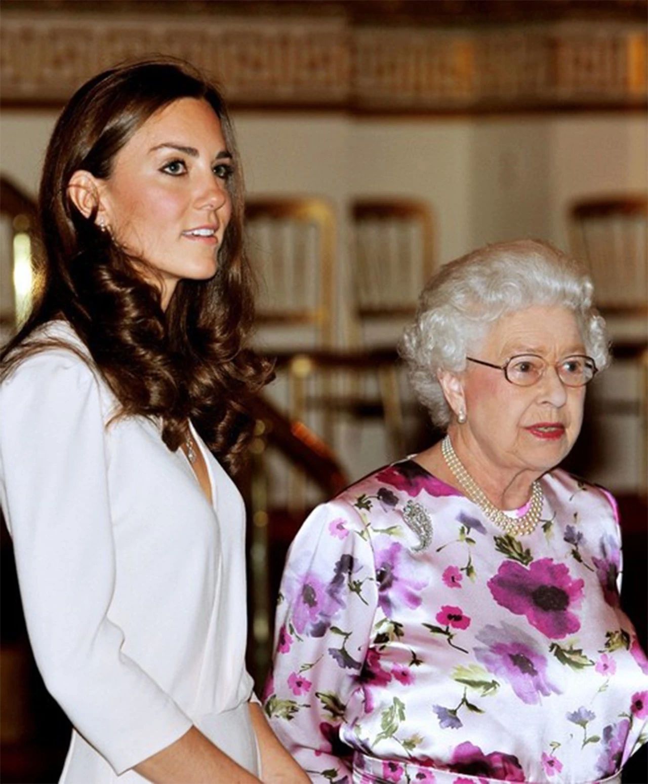 凯特王妃迎40岁生日，连穿三套高定礼服，还戴女王的耳环真受宠 - 知乎