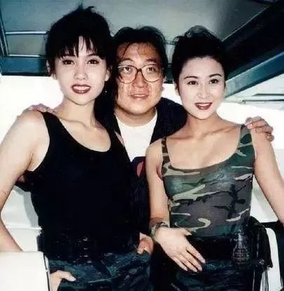 她是香港史上最美女神之一，如今已50歲，和女兒更似是姐妹！