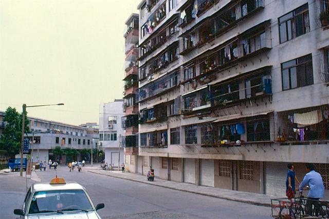 广东茂名1997年，记忆中的大厦与街景