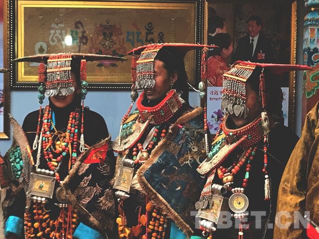 西藏普兰让人叹为观止价值千万的普兰宣服