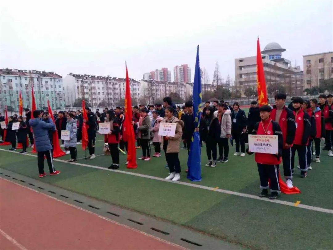 【体育运动】泗县三中足球队首场比赛6:0大胜宿州实验中学队